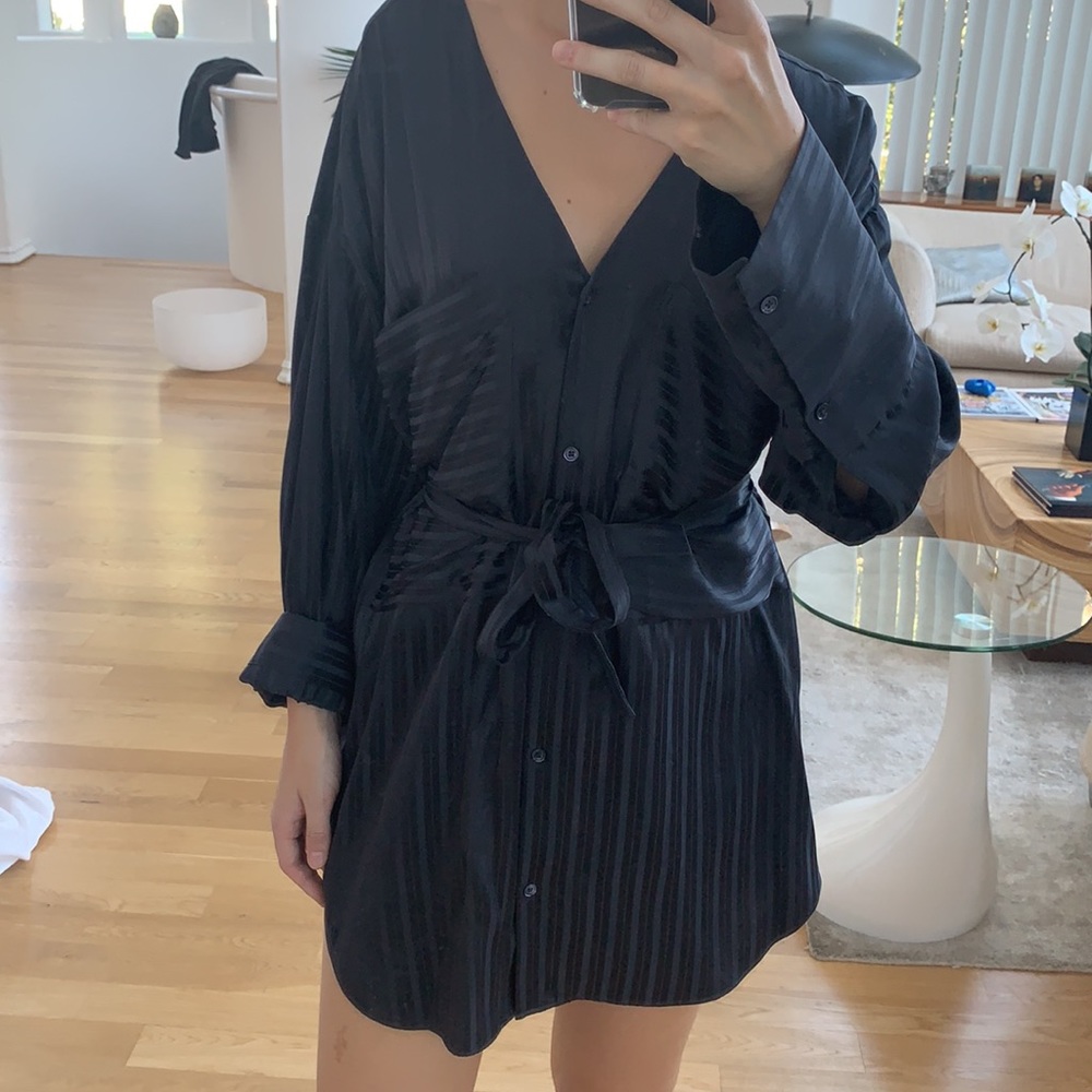 Aritzia top